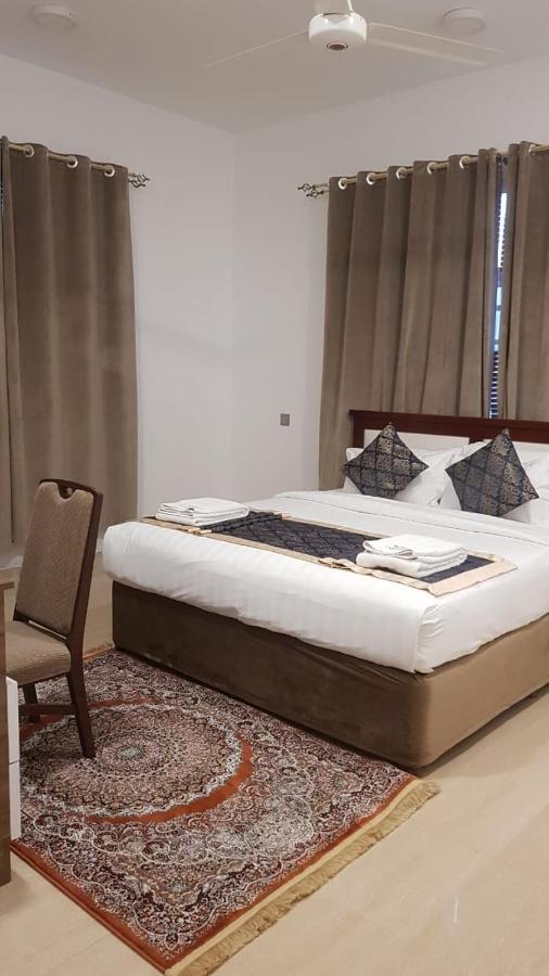 Aparthotel Orient *